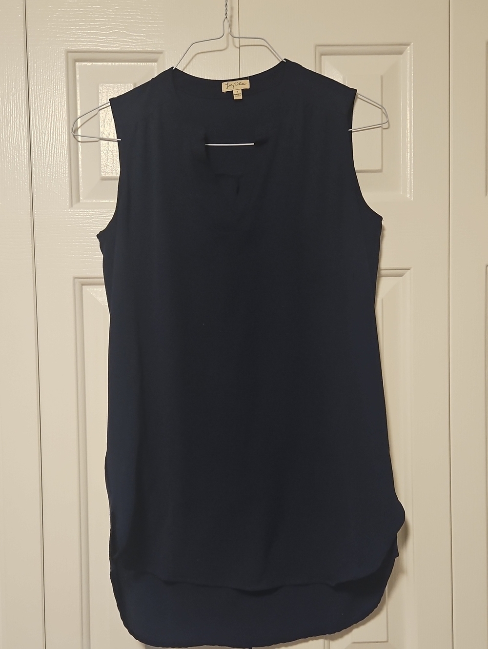 Lily White Navy Sleeveless Shift Dress with V-Notch